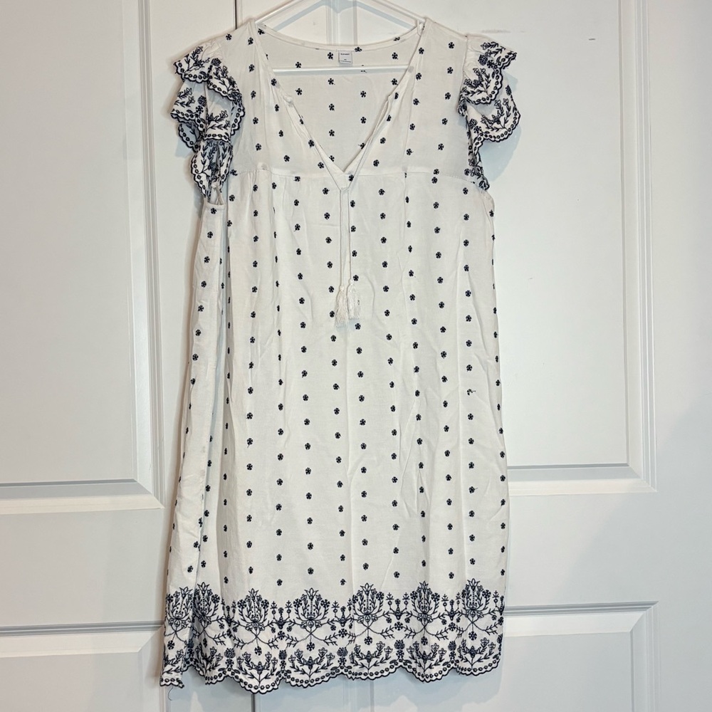Old Navy White Embroidered Flutter Shoulder V-neck Dress XL